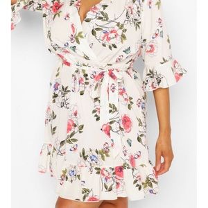 Plus Floral Printed Ruffle Wrap Dress NEVER WORN